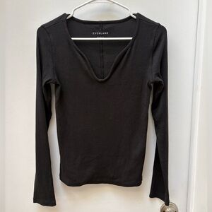 Everlane Deep V Black Long Sleeve Women's Tee